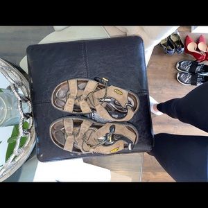 KEEN strappy hiking/active sandals! Size 6.5